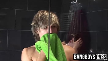 Cute Twinks With Huge Pricks Having Hot Sex In A Shower free video